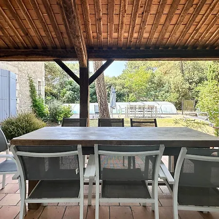 Charentaise Avec Piscine Pour 12 Dans Parc Residentiel - Fr-1-705-89