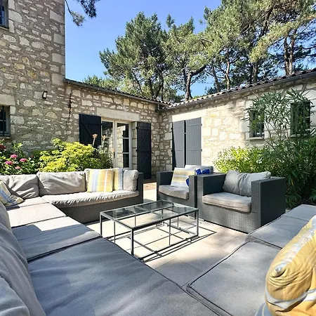 Villa Charentaise Avec Piscine Pour 12 Dans Parc Résidentiel - Fr-1-705-89