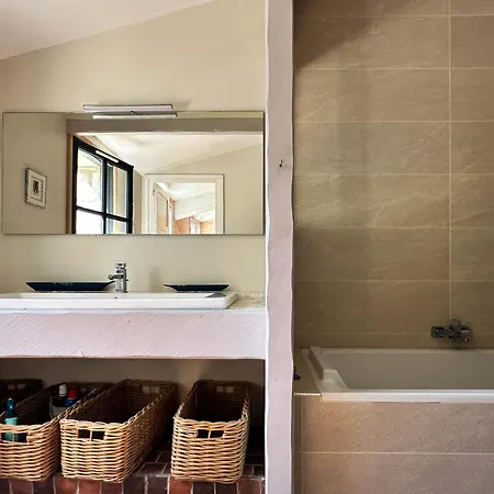 Charentaise Avec Piscine Pour 12 Dans Parc Residentiel - Fr-1-705-89