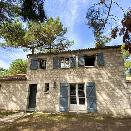 Villa Charentaise Avec Piscine Pour 12 Dans Parc Résidentiel - Fr-1-705-89