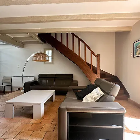 Charentaise Avec Piscine Pour 12 Dans Parc Residentiel - Fr-1-705-89