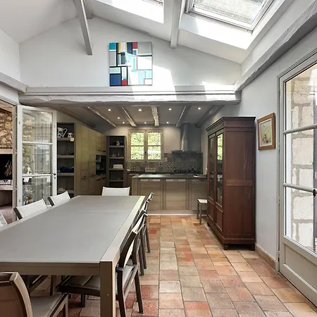 Charentaise Avec Piscine Pour 12 Dans Parc Residentiel - Fr-1-705-89 *