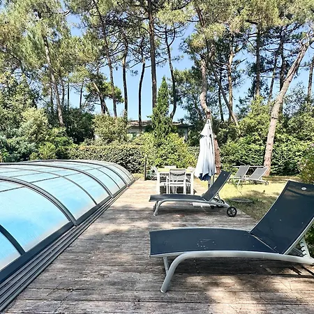 Charentaise Avec Piscine Pour 12 Dans Parc Résidentiel - Fr-1-705-89 Les Mathes