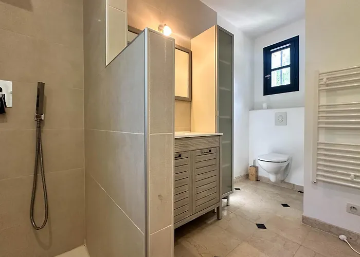 Charentaise Avec Piscine Pour 12 Dans Parc Résidentiel - Fr-1-705-89 Villa Les Mathes