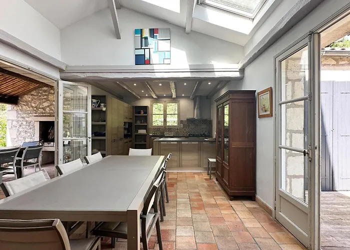 Charentaise Avec Piscine Pour 12 Dans Parc Résidentiel - Fr-1-705-89 *