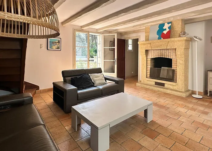 Villa Charentaise Avec Piscine Pour 12 Dans Parc Résidentiel - Fr-1-705-89 *